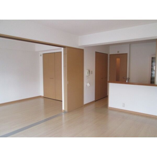 GOOD　WOOD　Sの内装