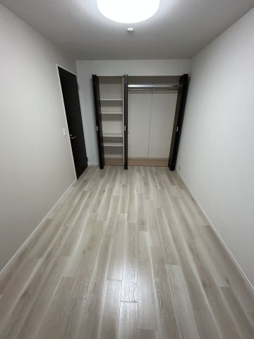 ポレスターブロードシティ日光町の洋室
