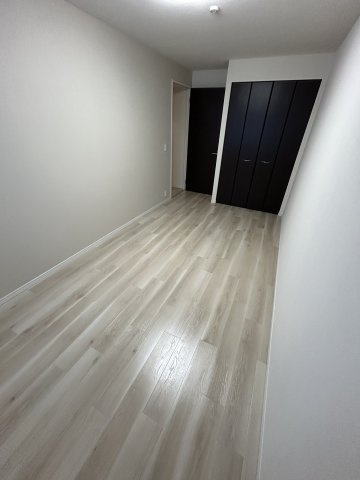 ポレスターブロードシティ日光町の洋室