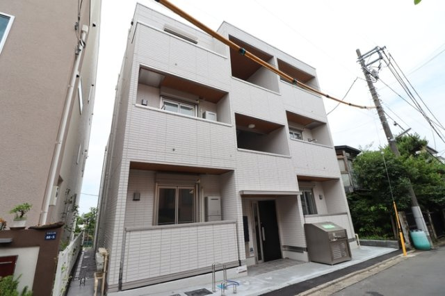 セレスティア大谷口上町の外観