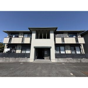 ルミエール江川Bの外観