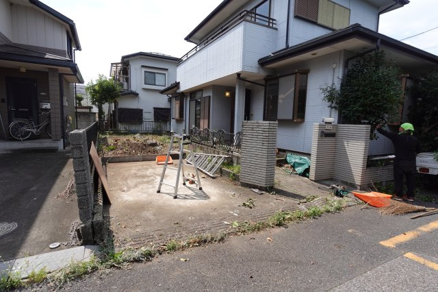 川越市霞ヶ関東5丁目　4LDK+カースペース付き　中古戸建の駐車場