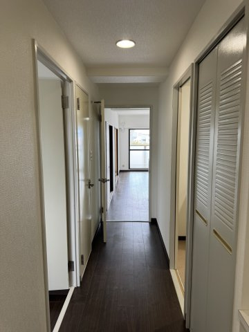 コスモ岩出の玄関