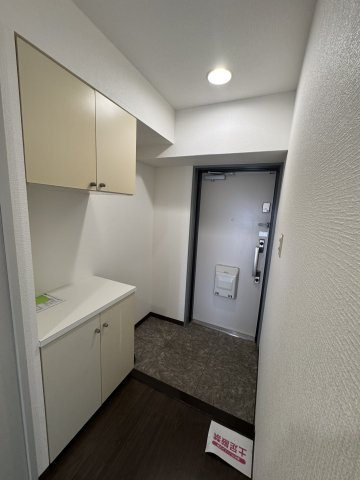 コスモ岩出の玄関