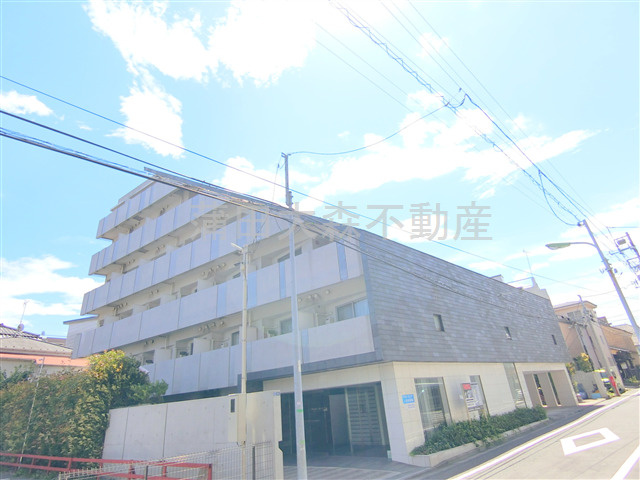 ライブコート大鳥居の外観|2008年2月築　RC鉄筋コンクリート造地上6階建て1R～1LDK総戸数49戸　
京急空港線大鳥居駅近徒歩3分、糀谷駅徒歩13分、穴守稲荷駅徒歩11分の東京都大田区萩中3丁目