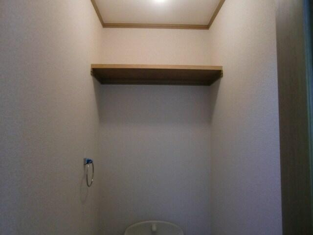 トイレ棚