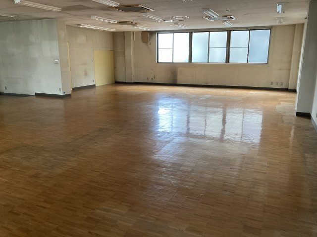 川﨑ビル・山形西口