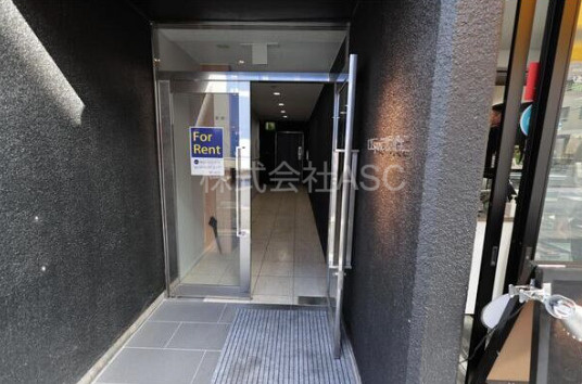 おおきに北堀江サニーアパートメント テナントのエントランス