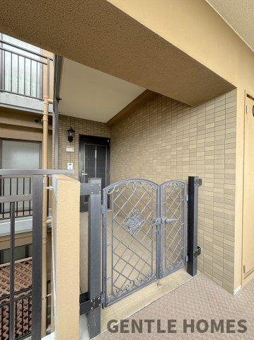 JGMヴェルデ板付中央公園前の玄関