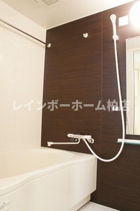 担当エリアのルームアドバイザーが直接対応いたしますの浴室|きれいなお風呂です