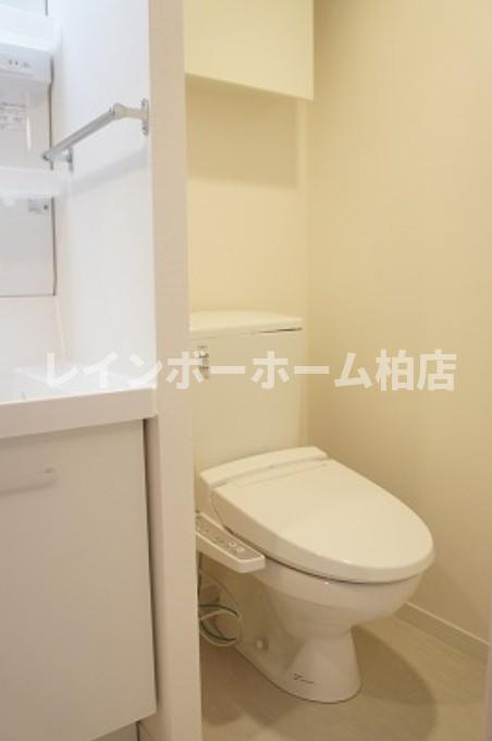 担当エリアのルームアドバイザーが直接対応いたしますのトイレ|落ち着いた色調のトイレです
