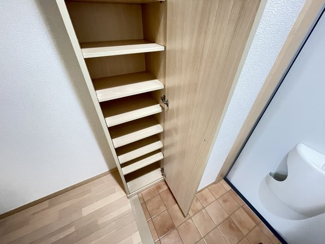 アムールPOPOの玄関