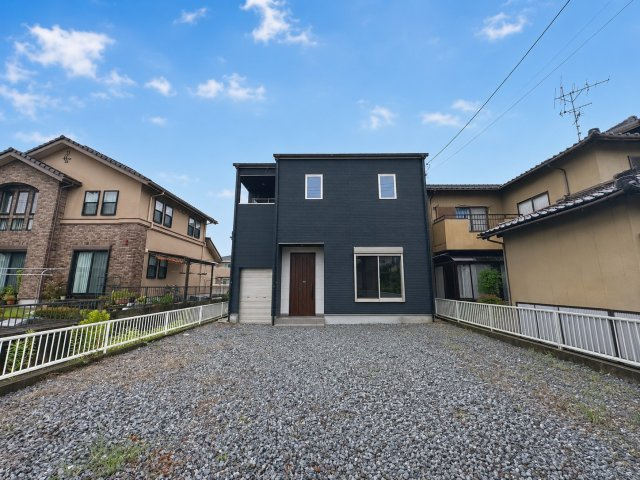 リフォーム中古戸建　大垣市内原1丁目　令和3年築の駐車場