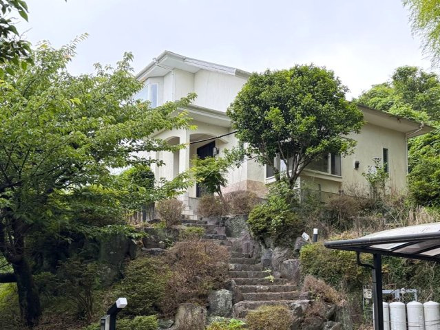 自然が多く閑静な別荘地　エンゼルフォレスト伊豆熱川の温泉付3SLDK