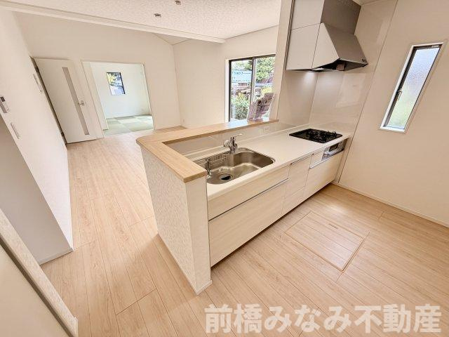 【新築平屋】前橋市粕川町新屋第1　２号棟(全２棟)　クレイドルガーデン　新築建売分譲のキッチン|キッチンです