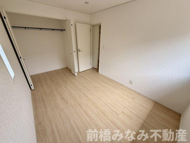 【新築平屋】前橋市粕川町新屋第1　２号棟(全２棟)　クレイドルガーデン　新築建売分譲の洋室|使い勝手のいい洋室です