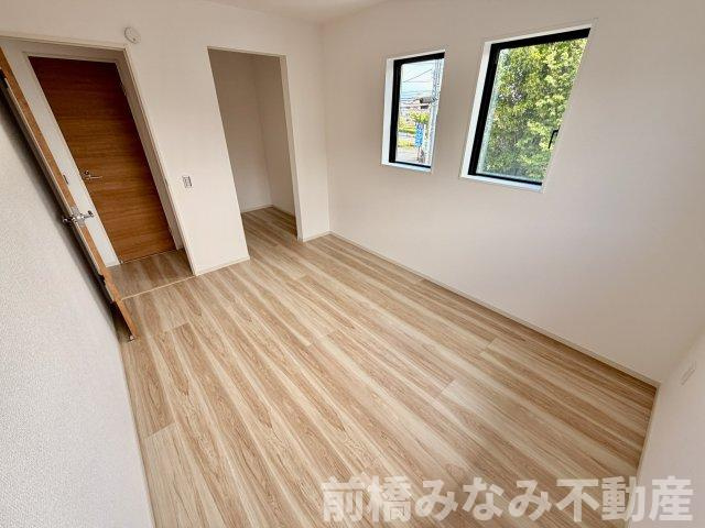 【新築】前橋市元総社町1期　１号棟(全２棟)　アーバンスタイル　新築建売分譲の洋室|ゆったりした洋室です
