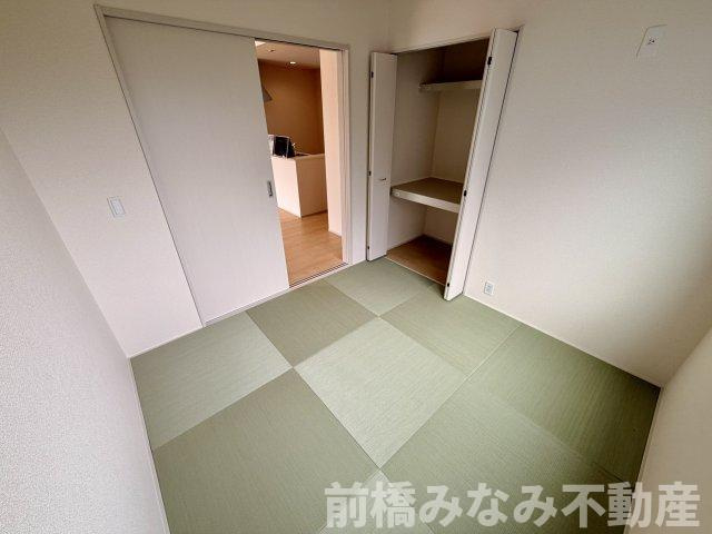 【新築平屋】前橋市小坂子町　限定１棟　リーブルガーデン　新築建売の和室|畳の上でゆっくりとくつろげる和室です