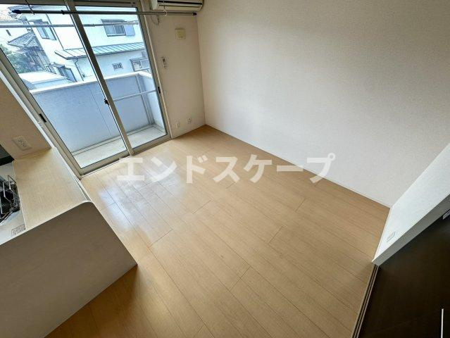 ボヌールＥの居間・リビング|高崎、前橋のお部屋探しはエンドスケープまで！お客様の理想お聞かせ下さい♪