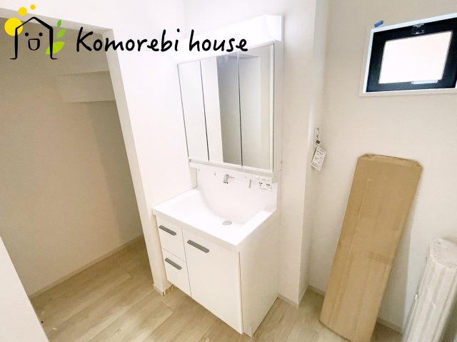 上尾市西宮下　９期　新築一戸建て　KEIAI GRACE　01の独立洗面台|26.9.11