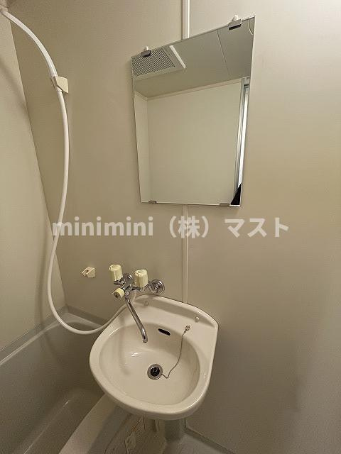 プレサンス千日前通の洗面所