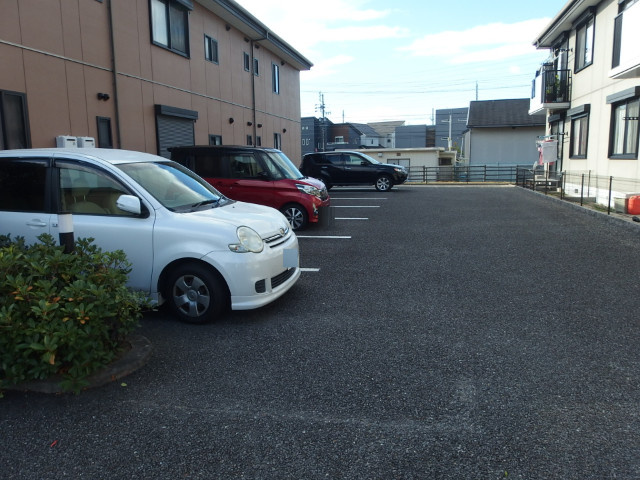 グレース北野Ｃ棟の駐車場