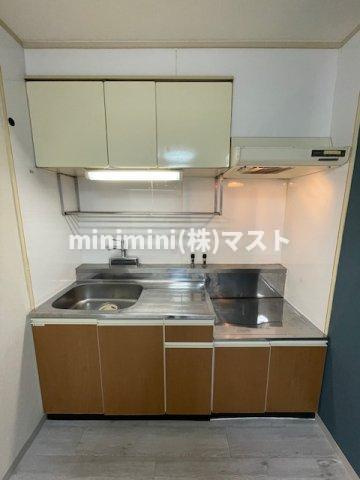ホワイトハイツのキッチン