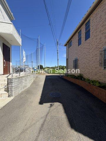 【現地画像あり】平塚市岡崎　中古戸建　34.94坪の周辺|２方（北・東）角地で開放感たっぷり築浅住居（2021年９月）です♪