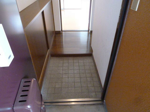 ロアール赤池の玄関