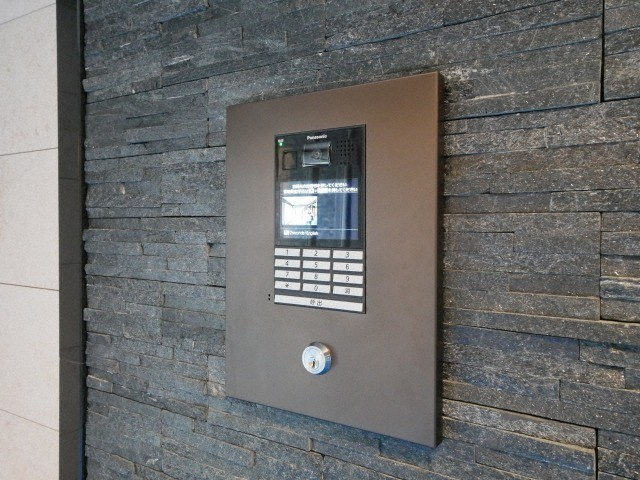 大阪市中央区上本町西４丁目の賃貸マンションのセキュリティ