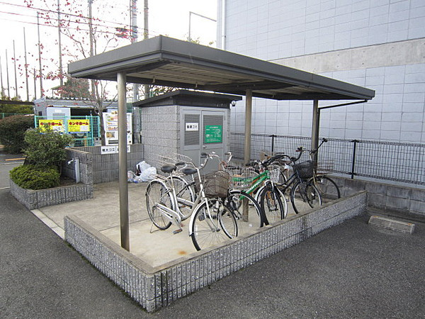 リビエール綾園壱番館のその他共用部分|外はこのようになっています