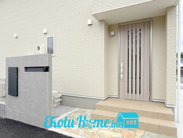 八王子市小宮町　全1棟の玄関|2026年6月撮影
