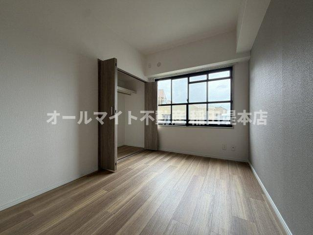 多摩市連光寺２丁目の賃貸マンションの居間・リビング