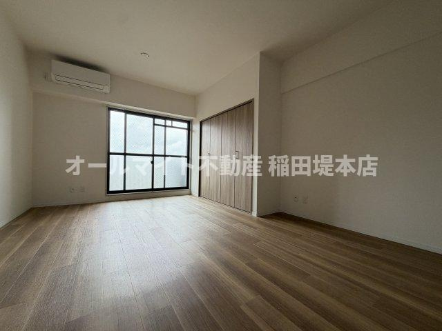 多摩市連光寺２丁目の賃貸マンションの居間・リビング