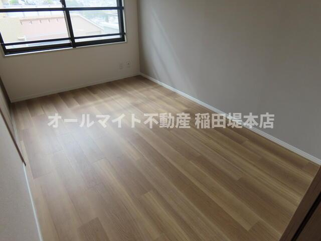 多摩市連光寺２丁目の賃貸マンションの寝室