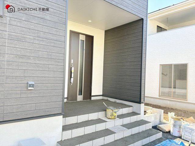 【玄関】 | 日高市中鹿山第7　クレイドルガーデン　新築戸建　全10棟　8号棟