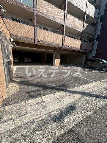 KMS新生水木通の駐車場
