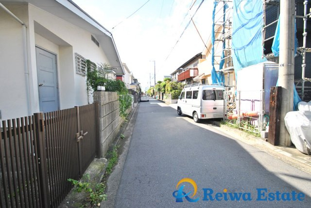 新築戸建　茅ヶ崎市高田3丁目の前面道路含む現地写真