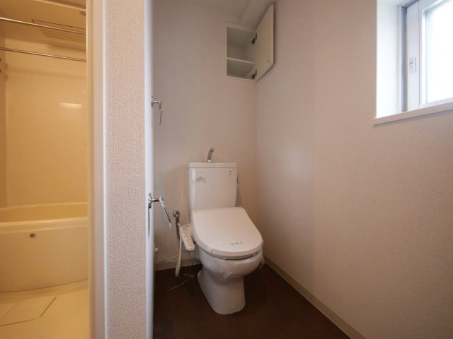 大阪市西区北堀江１丁目の賃貸マンションのトイレ