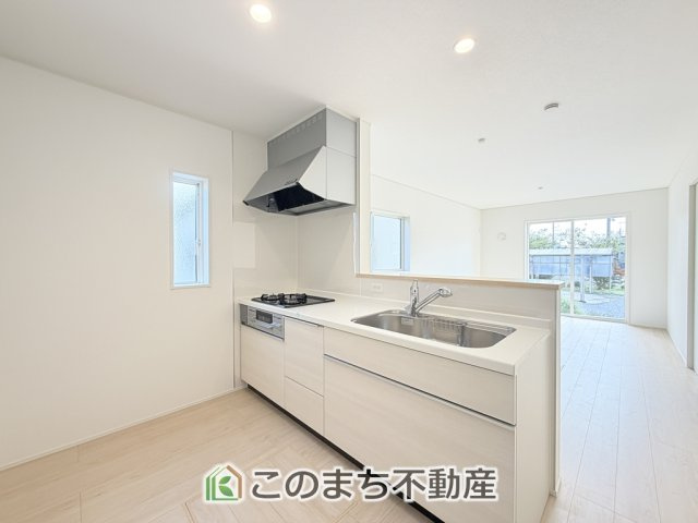 CRADLEGARDEN高根沢町宝積寺第19のキッチン|人気の対面式キッチン☆料理をしながらご家族とコミュニケーションが取れます♪