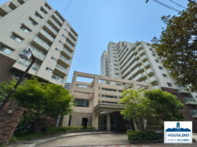 ペット可＆徒歩圏内で3路線以上利用可！ D'グランセ代官町