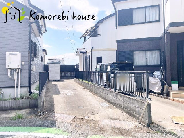 さいたま市西区西大宮　中古戸建の駐車場|カースペースがあります