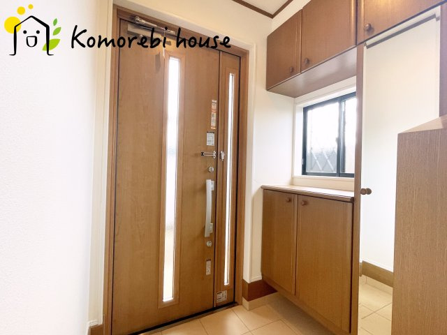 さいたま市西区西大宮　中古戸建の玄関|ゆったりとした玄関です