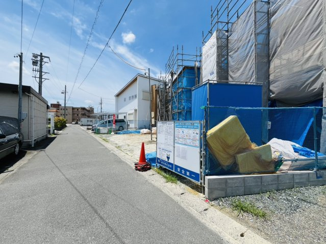 東海市名和町二反表8-1『仲介手数料無料』新築一戸建て・建売の前面道路含む現地写真
