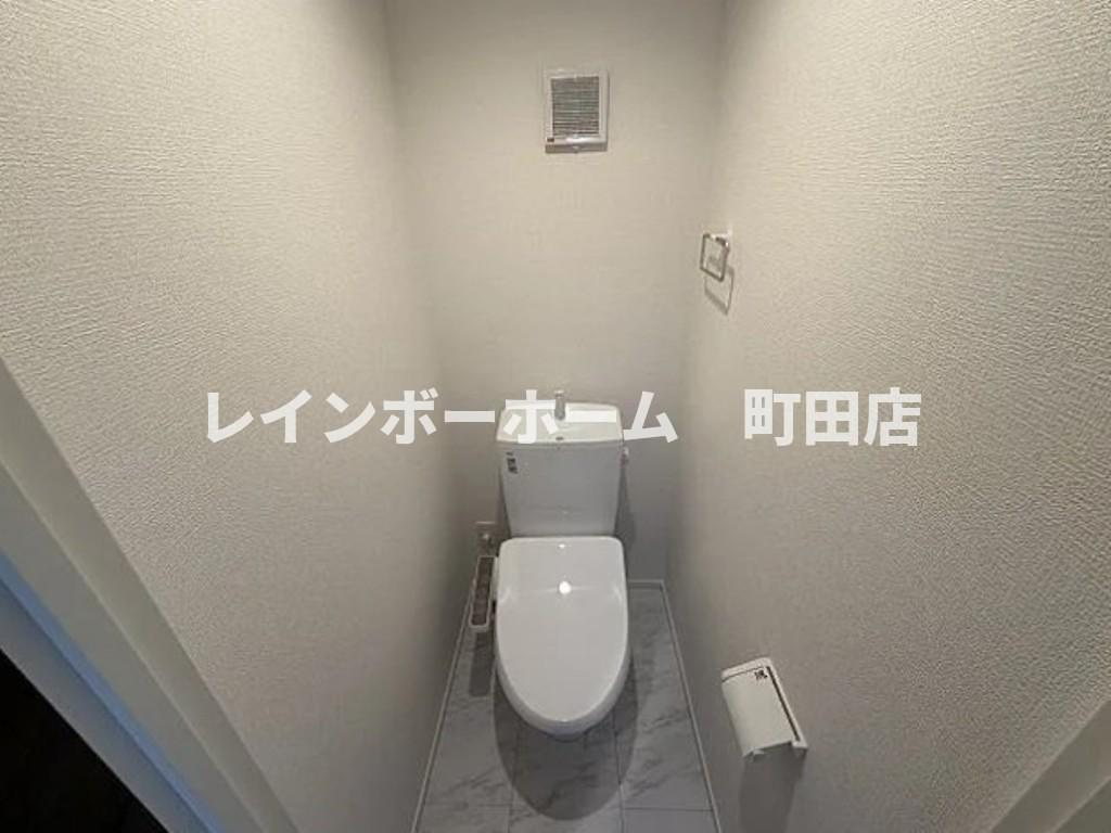 カインドネス愛甲石田East※初期費用分割あと払いサービス利用可能物件のトイレ