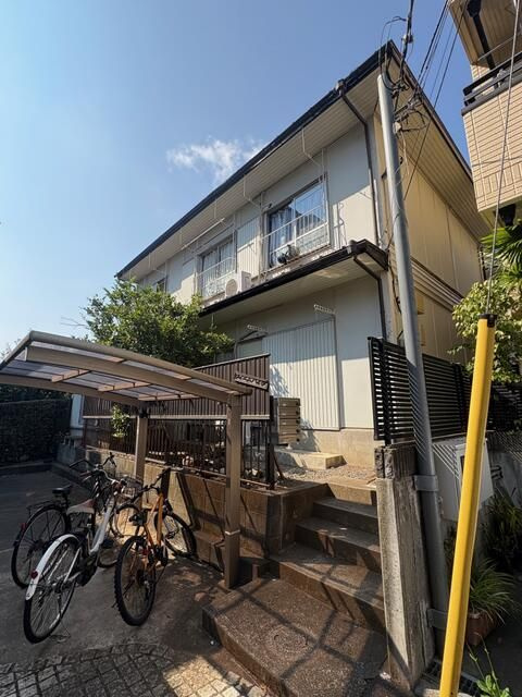 ワイエムハイツ