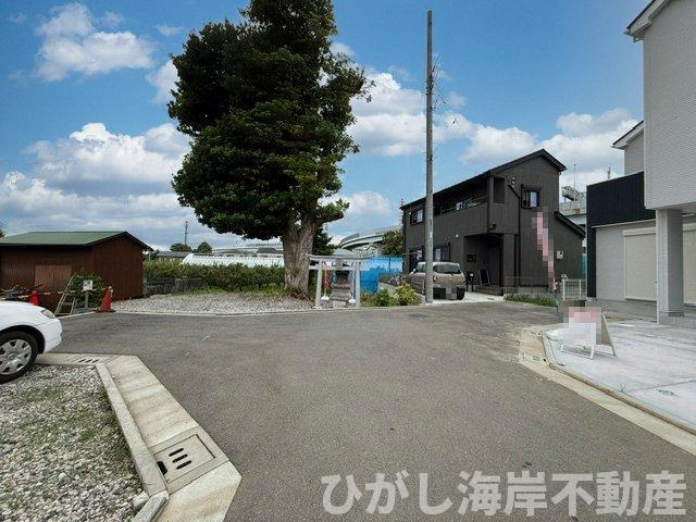 茅ヶ崎市西久保　新築戸建の前面道路含む現地写真|現地外観
