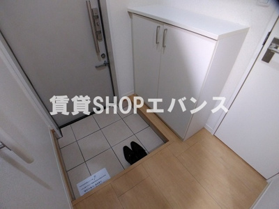 【玄関】 | グレイスコート | ゆったりとした玄関です
