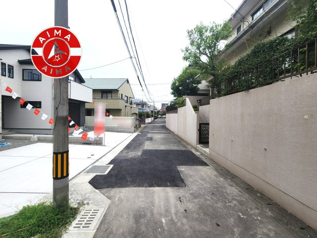 福岡市早良区飯倉6丁目第8-2棟（2号棟）の前面道路含む現地写真|前面道路です。