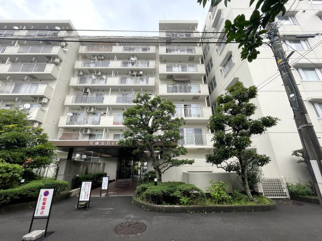 駅に近いってもんじゃない！！何駅も使える横浜駅にも近しいこの立地！！室内の良さもありながら住環境の良さも折り紙付きで、最後まで取っておきたい金色かもよ？な、『藤和西横浜ハイタウン』リノベーションの外観|外観もきれいです